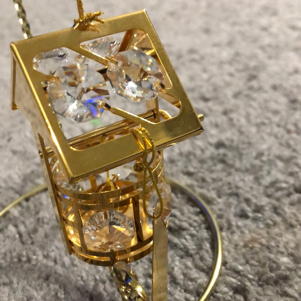 Cute little crystal Wishingwell